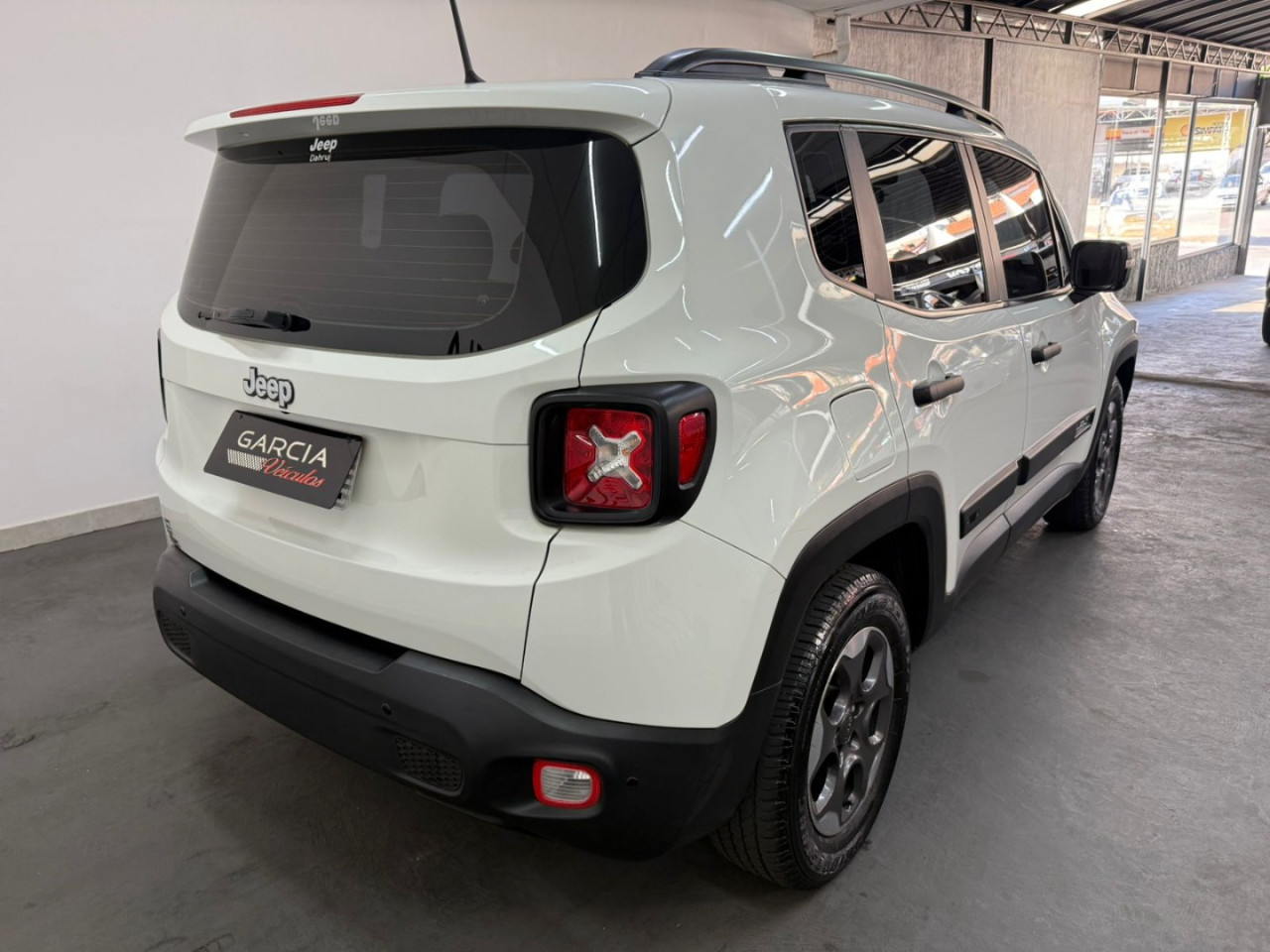 Renegade 1.8 16V 4P FLEX AUTOMÁTICO