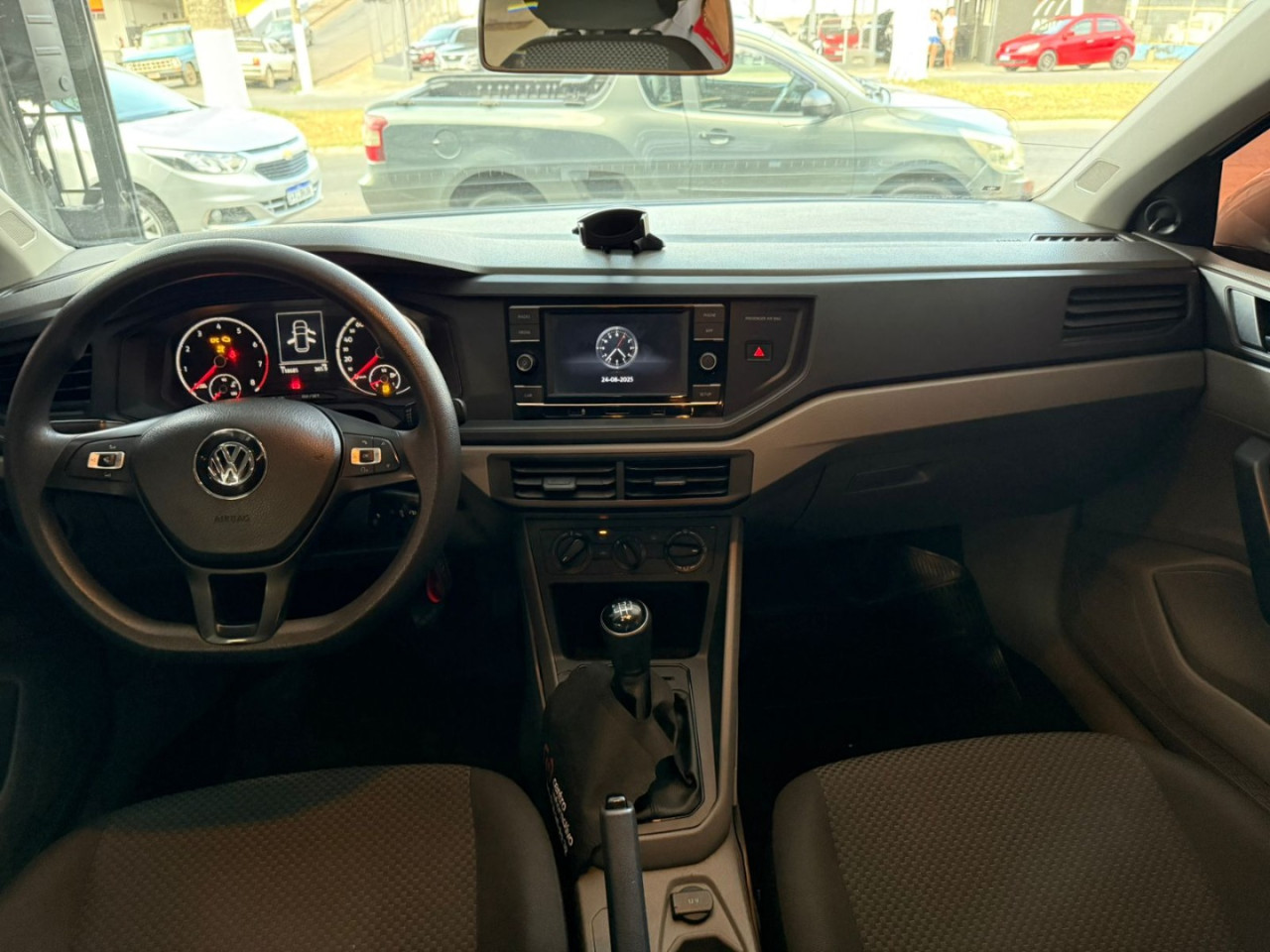 VOLKSWAGEN Polo Hatch 1.0 4P MPI FLEX