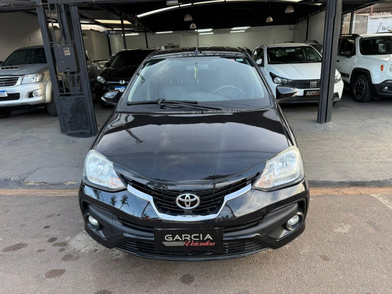 Etios Hatch 1.5 16V 4P FLEX PLATINUM
