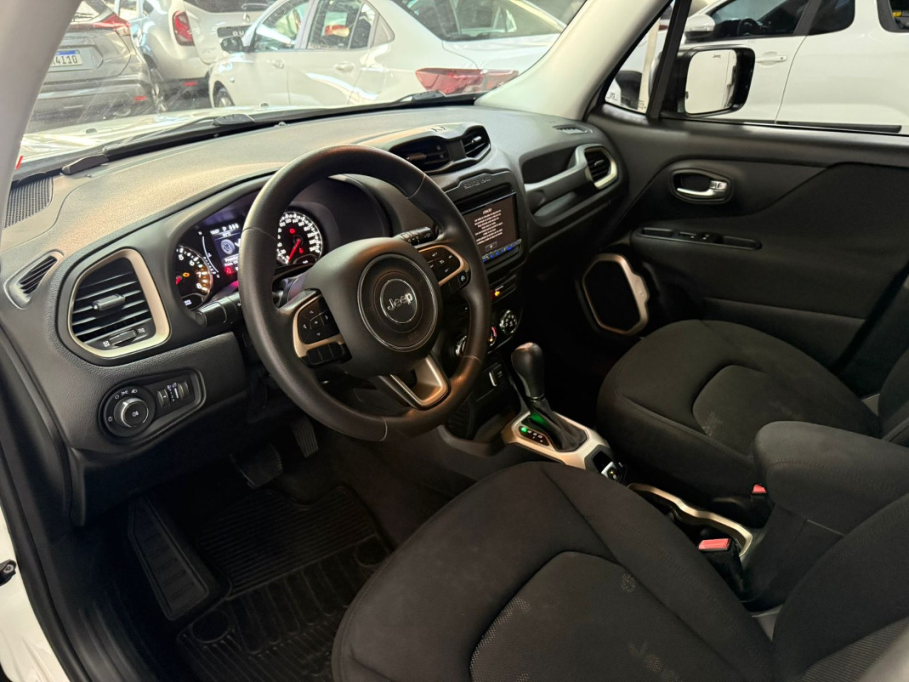 Renegade 1.8 16V 4P FLEX AUTOMÁTICO