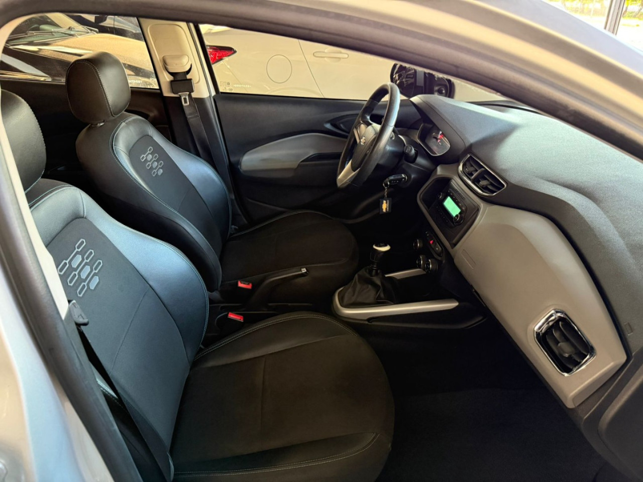Onix Hatch 1.0 4P FLEX LT