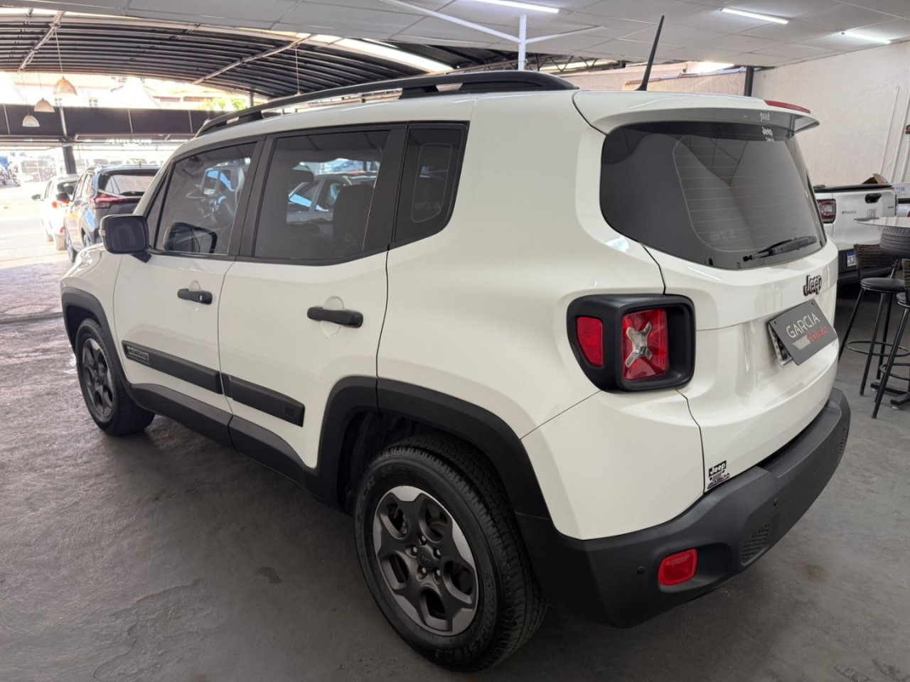 Renegade 1.8 16V 4P FLEX AUTOMÁTICO