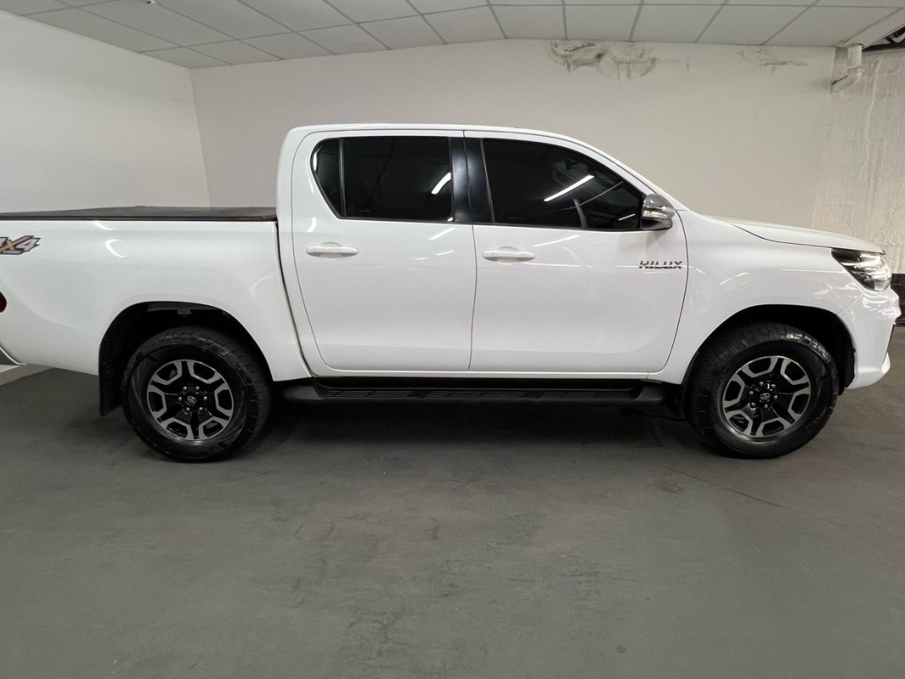 Hilux Caminhonete 2.8 16V SRV 4X4 DIESEL CABINE DUPLA AUTOMÁTICO