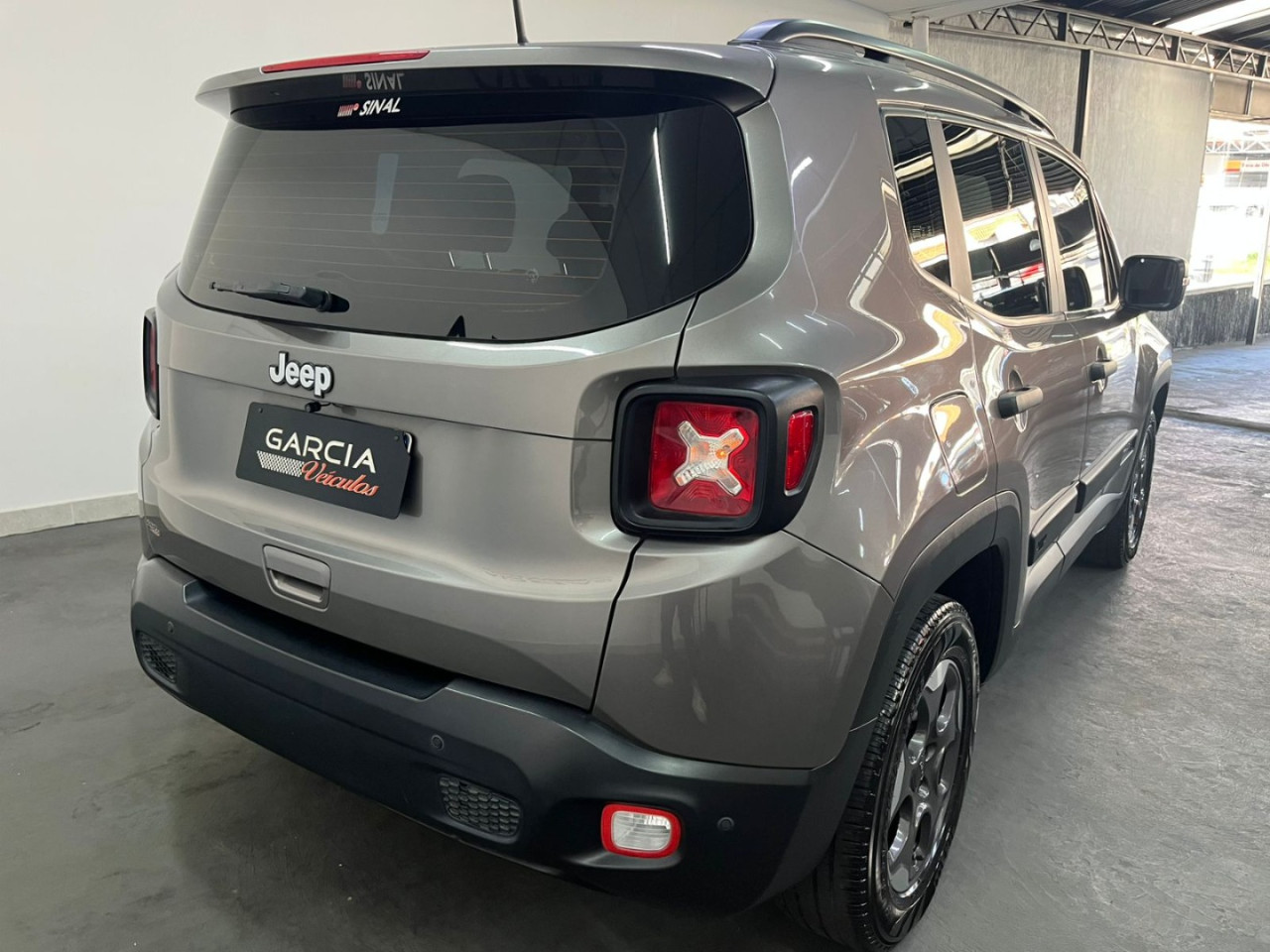 JEEP Renegade 1.8 16V 4P FLEX AUTOMÁTICO