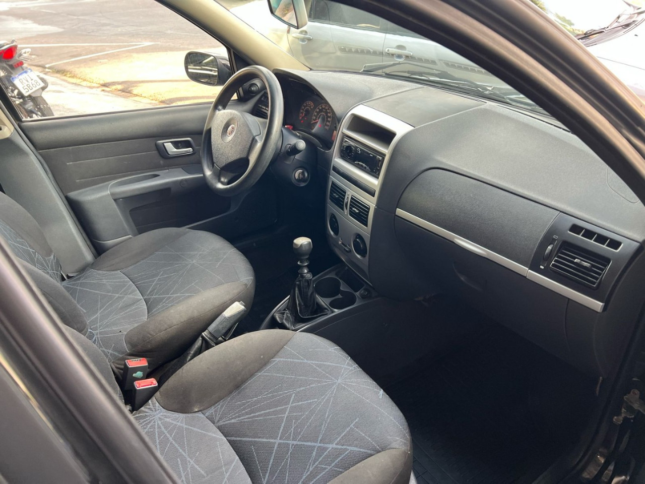 Palio 1.4 4P FLEX ELX