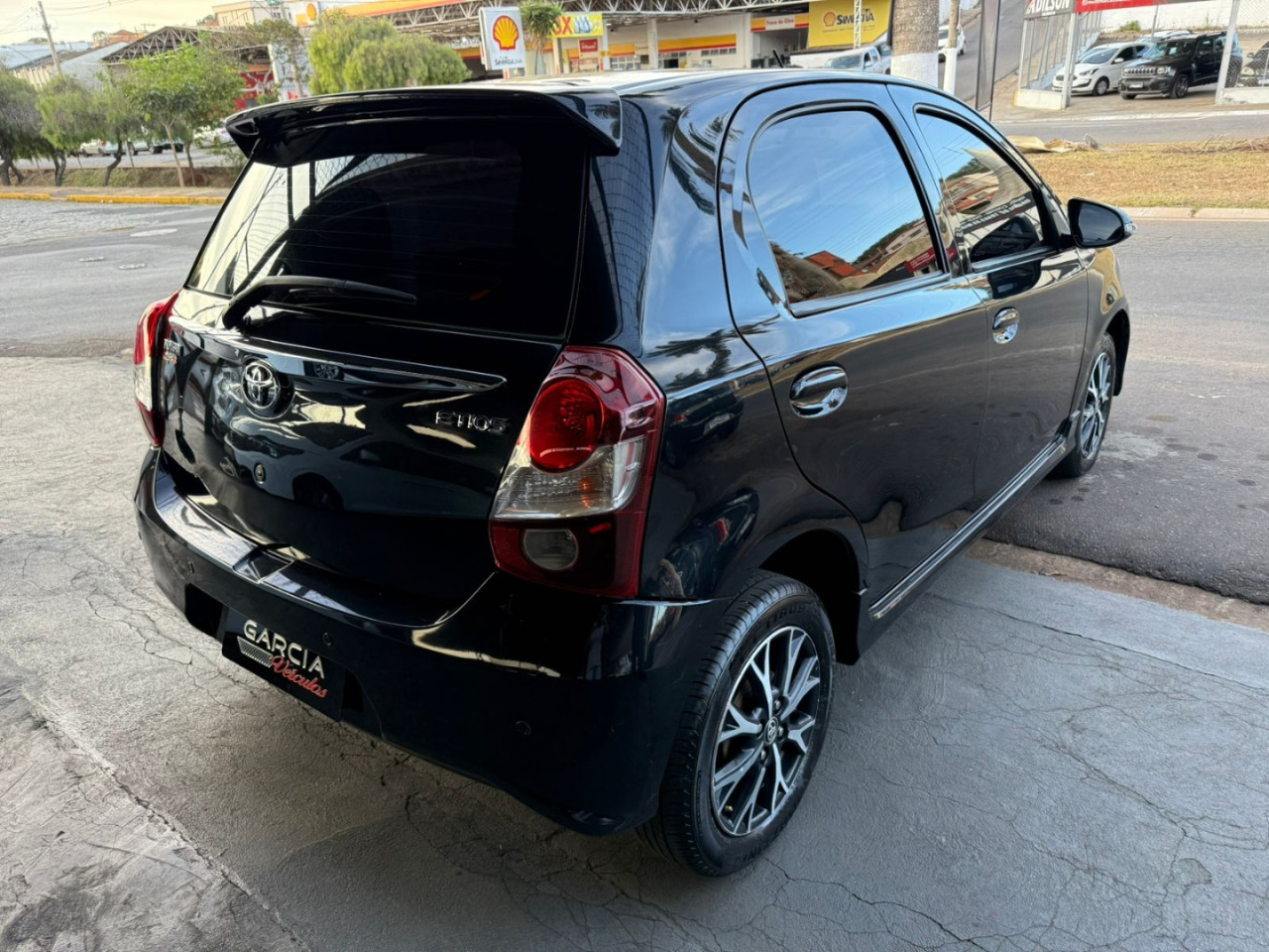 Etios Hatch 1.5 16V 4P FLEX PLATINUM