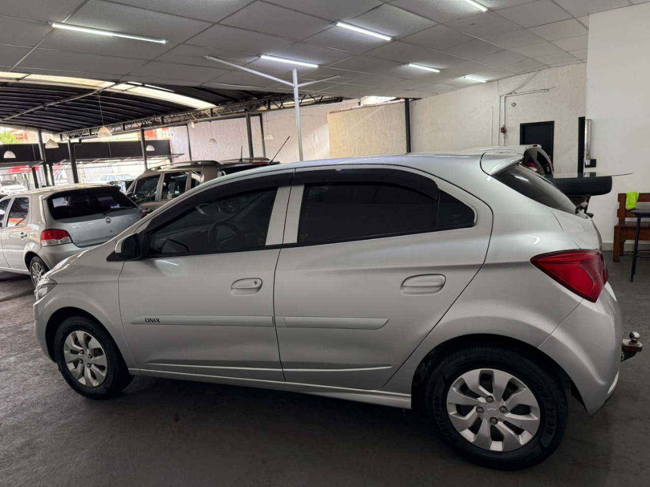 CHEVROLET Onix Hatch 1.0 4P FLEX LT