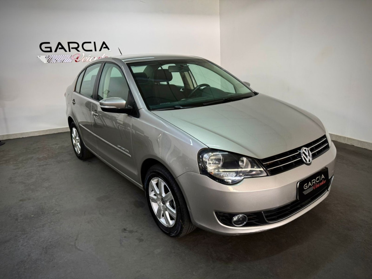 Polo Sedan 2.0 4P COMFORTLINE