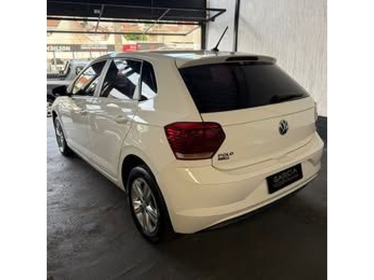 VOLKSWAGEN Polo Hatch 1.0 4P MPI FLEX