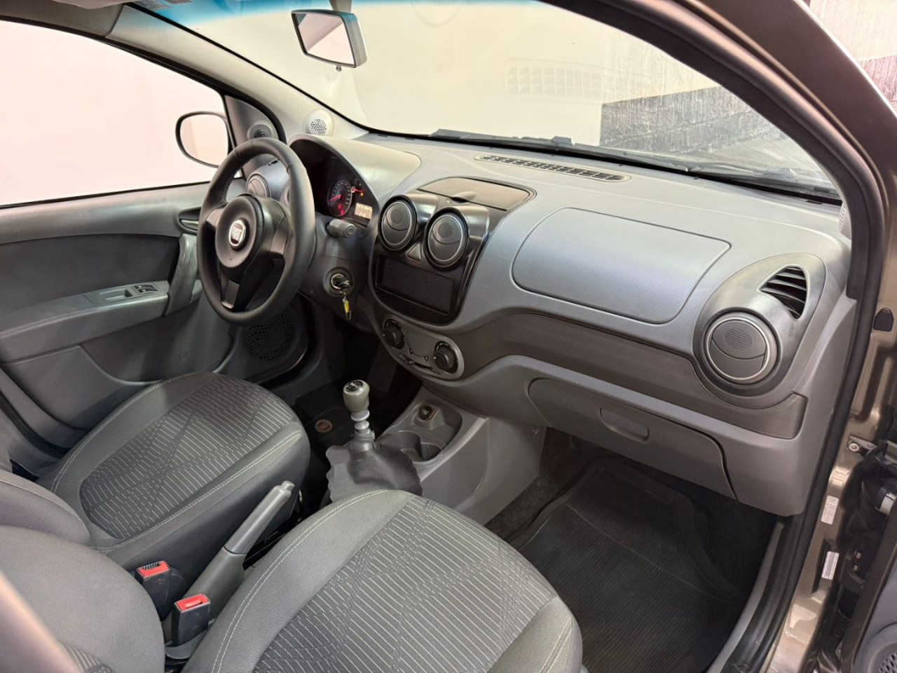 FIAT Palio 1.4 4P FLEX ATTRACTIVE