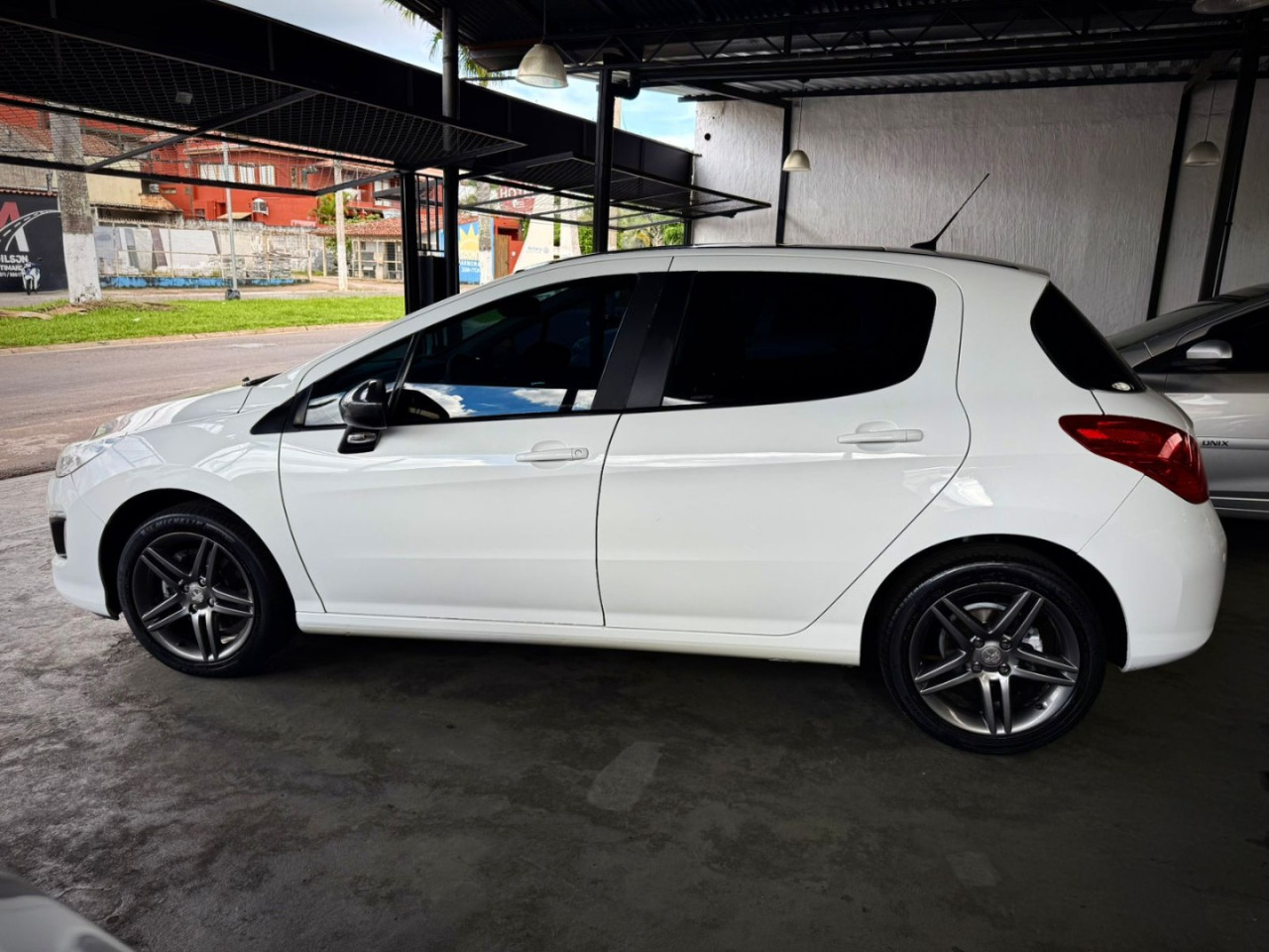 PEUGEOT 308 2.0 16V 4P FLEX FELINE AUTOMÁTICO