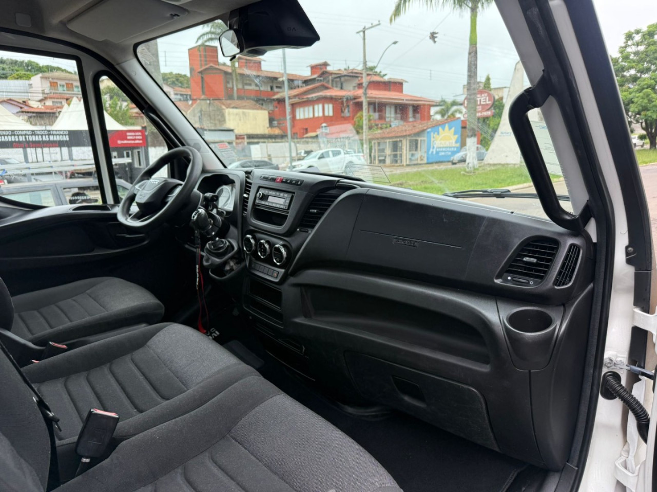 IVECO Daily 35-150 CABINE SIMPLES DIESEL