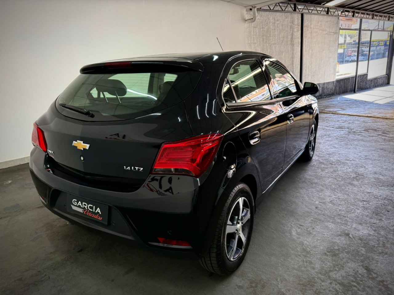 CHEVROLET Onix Hatch 1.4 4P FLEX LTZ
