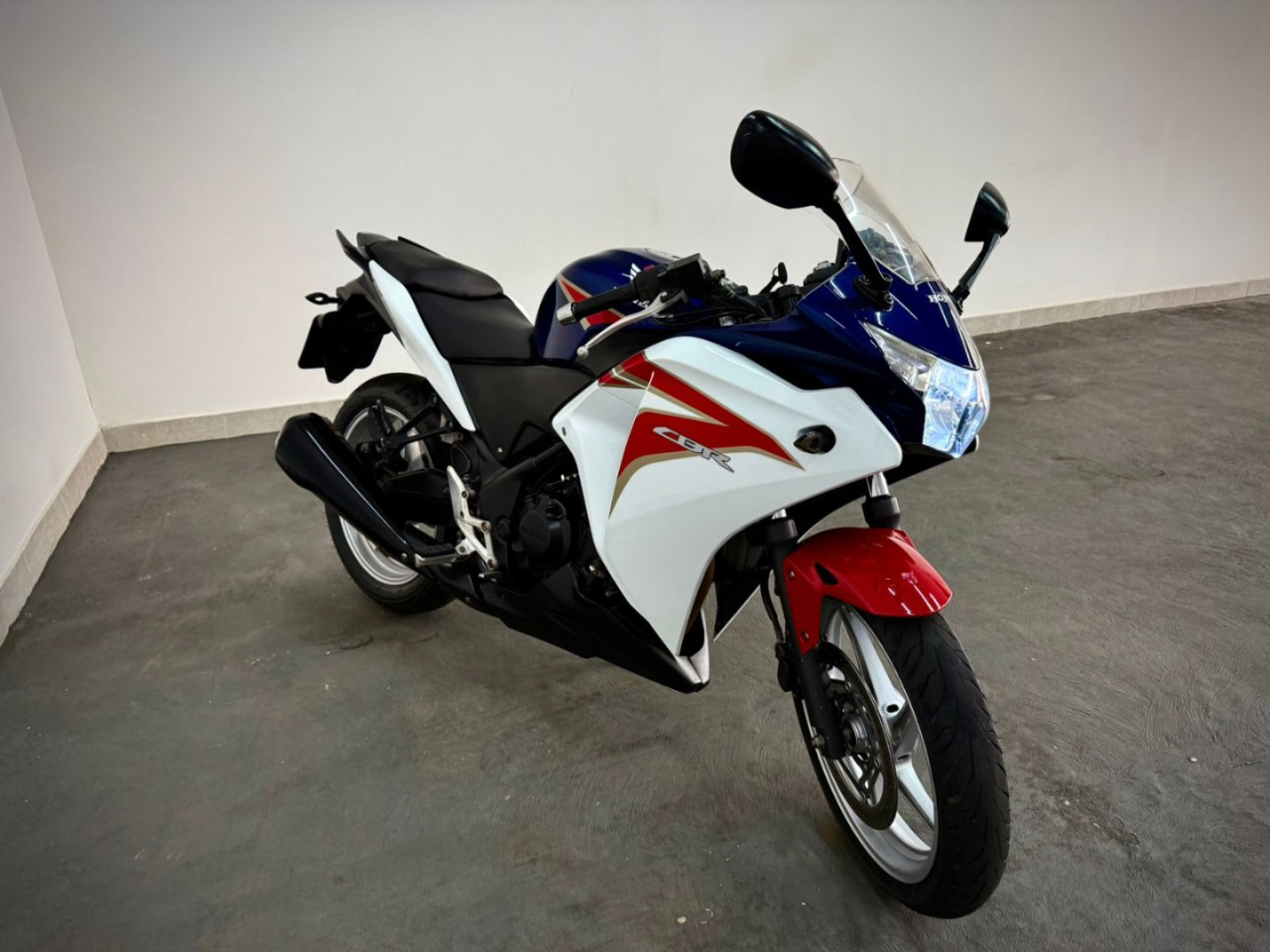 CBR 250 R