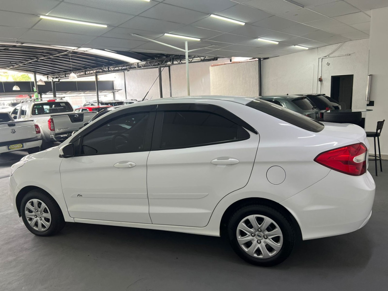 FORD Ka + Sedan 1.0 12V 4P TI-VCT SE FLEX