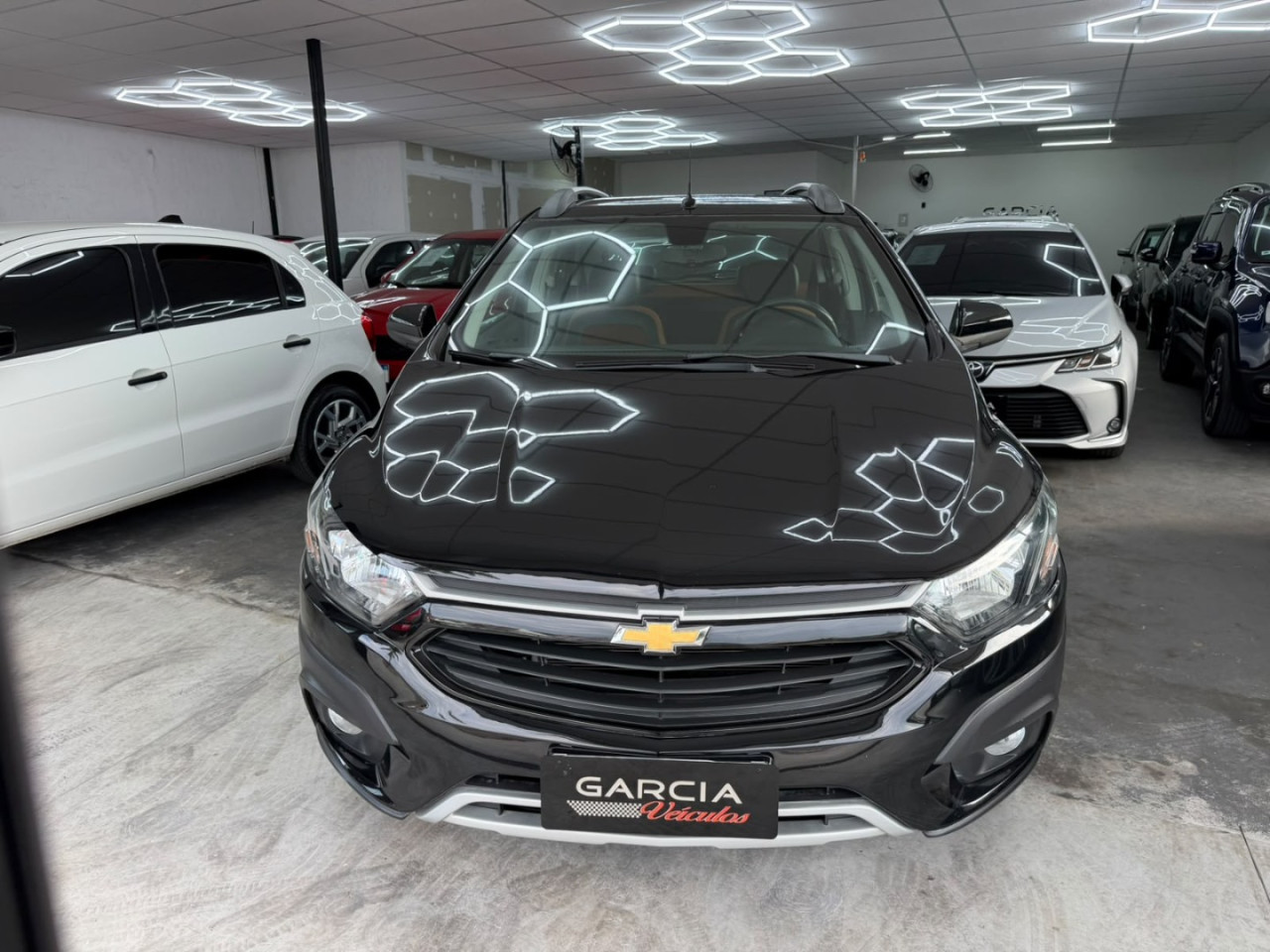 CHEVROLET Onix Hatch 1.4 4P FLEX ACTIVE