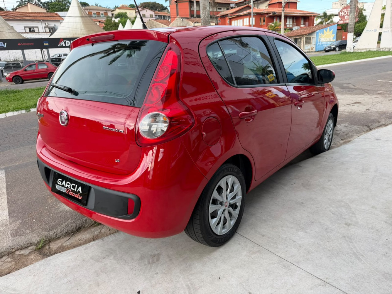 FIAT Palio 1.4 4P FLEX ATTRACTIVE