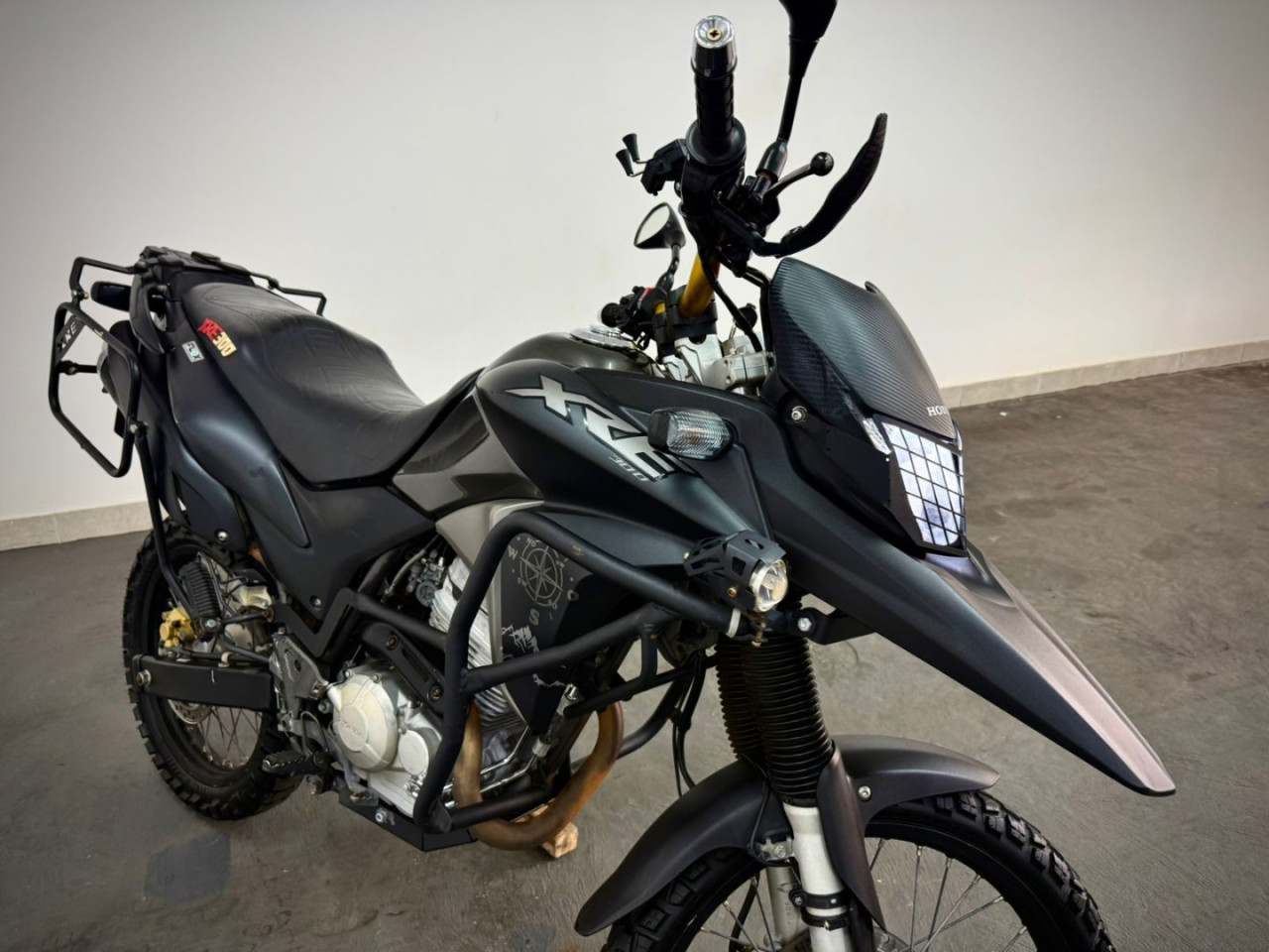 XRE 300 ABS