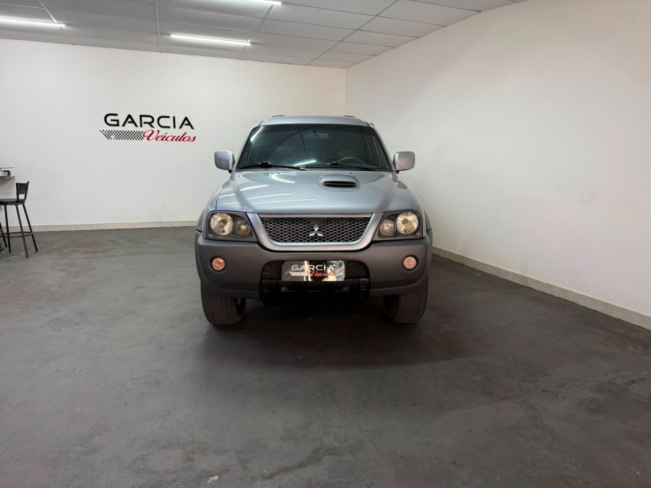 MITSUBISHI L 200 Outdoor 2.5 HPE 4X4 CABINE DUPLA TURBO DIESEL INTERCOOLER AUTOMÁTICO