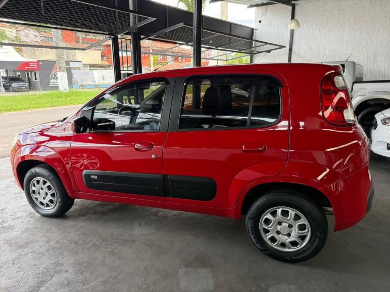 FIAT Uno 1.0 4P FLEX VIVACE