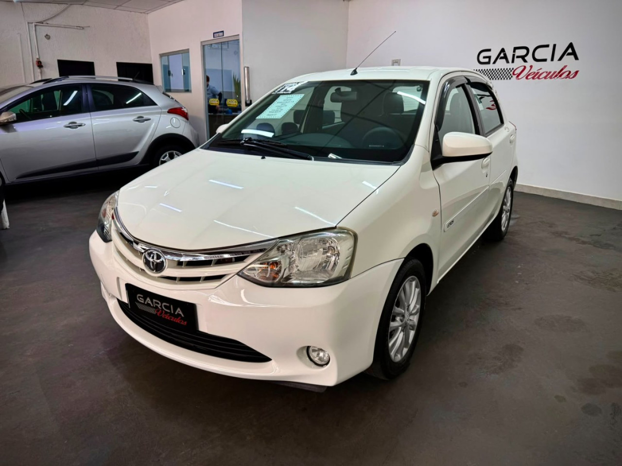 TOYOTA Etios Hatch 1.5 16V 4P FLEX XLS