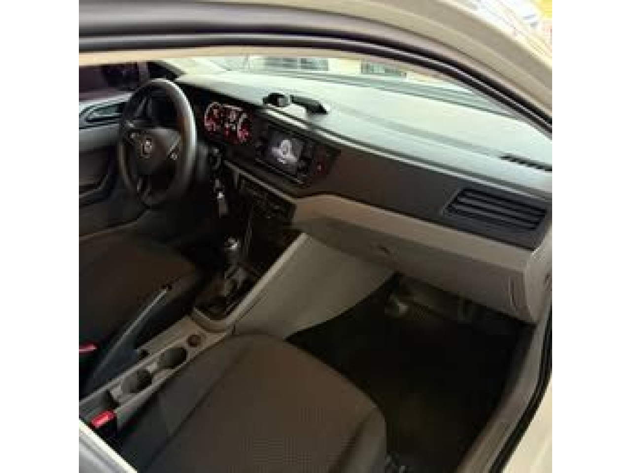 VOLKSWAGEN Polo Hatch 1.0 4P MPI FLEX