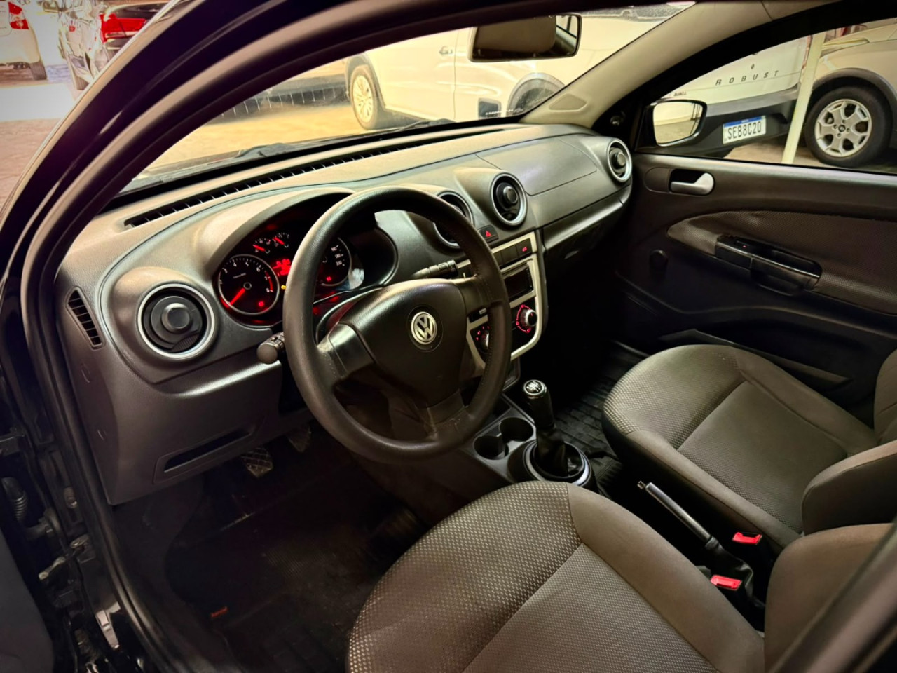 VOLKSWAGEN Voyage 1.0 4P FLEX