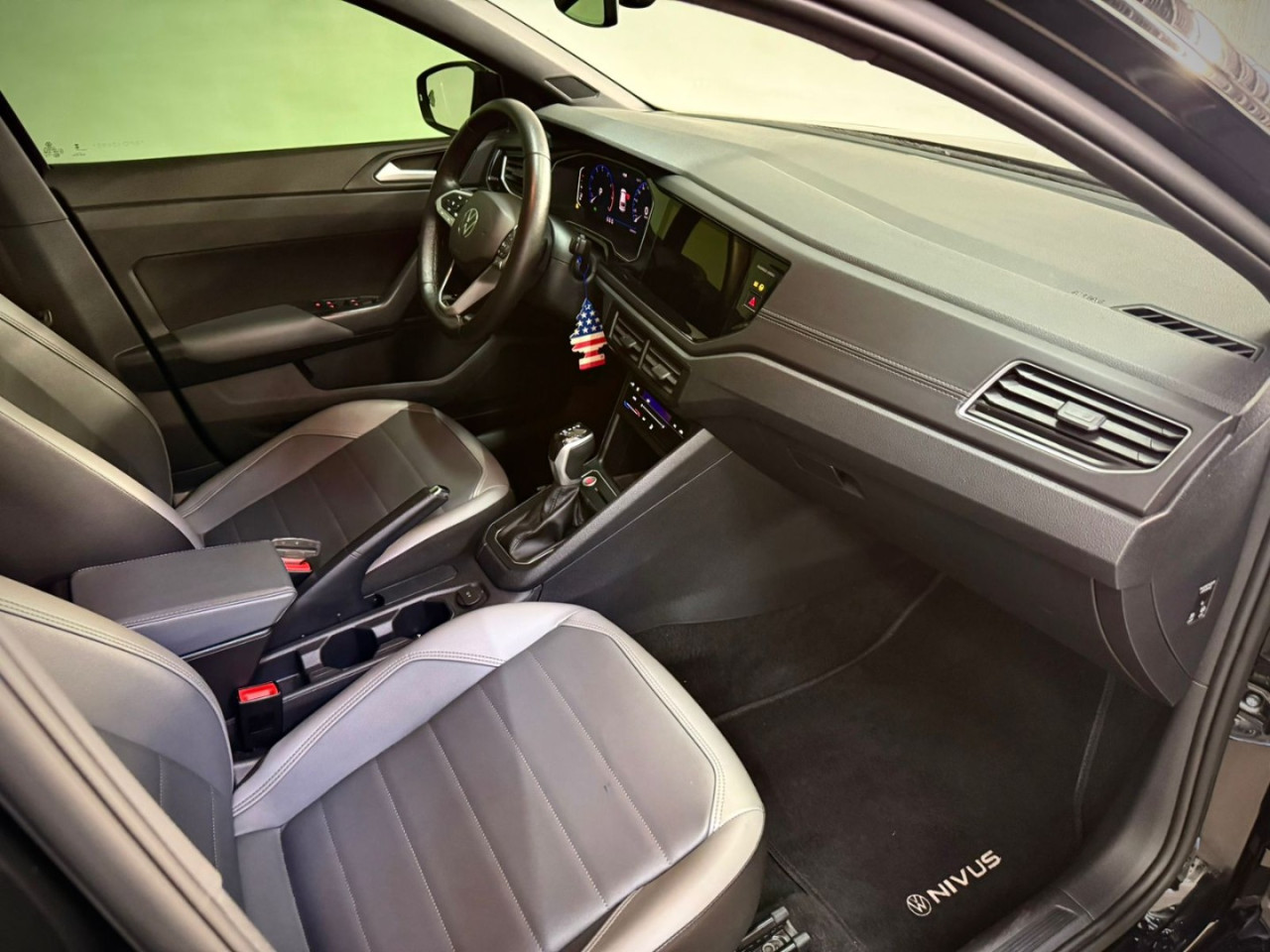 VOLKSWAGEN Nivus 1.0 4P FLEX 200 TSI COMFORTLINE AUTOMÁTICO