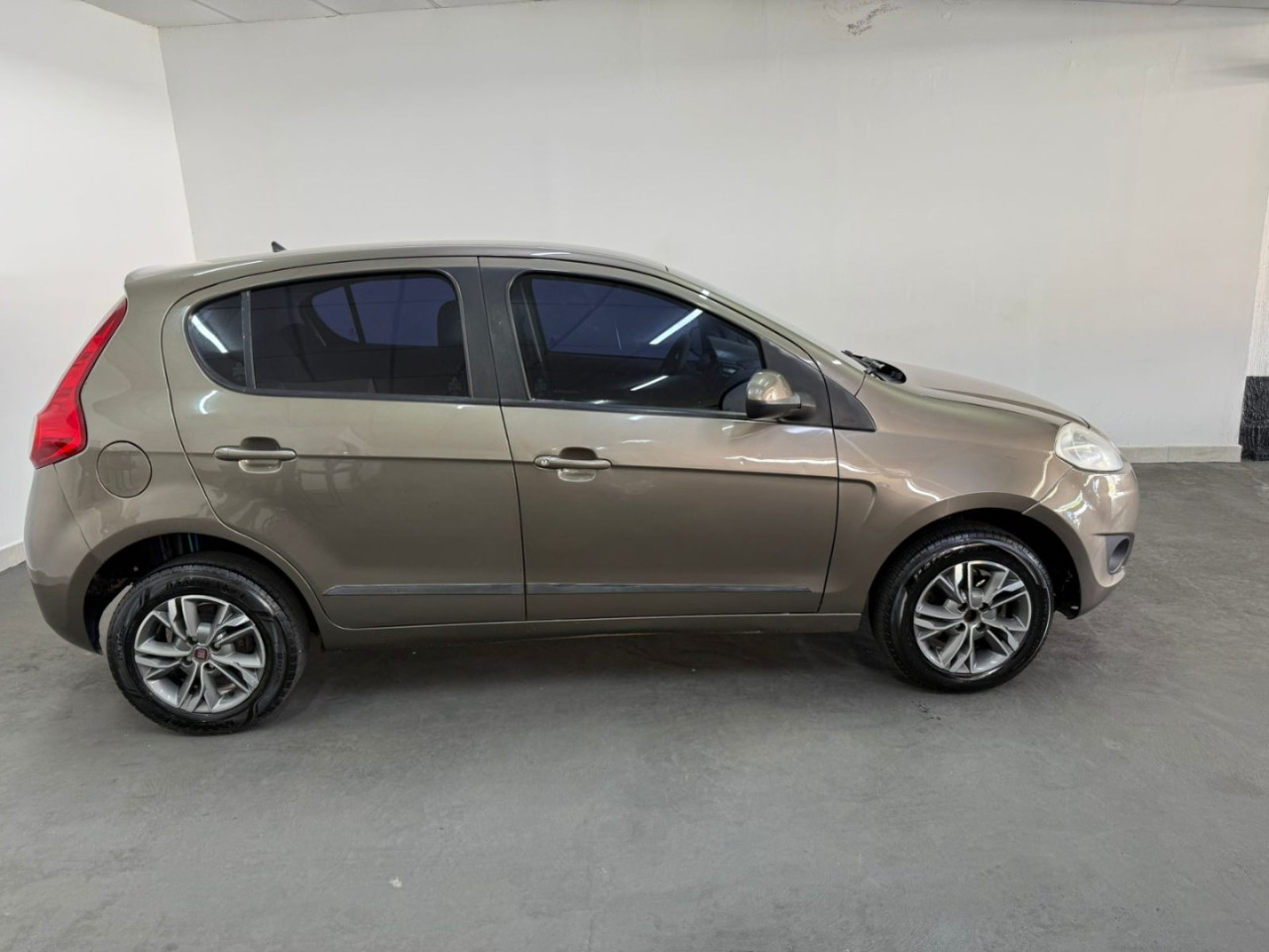 FIAT Palio 1.4 4P FLEX ATTRACTIVE