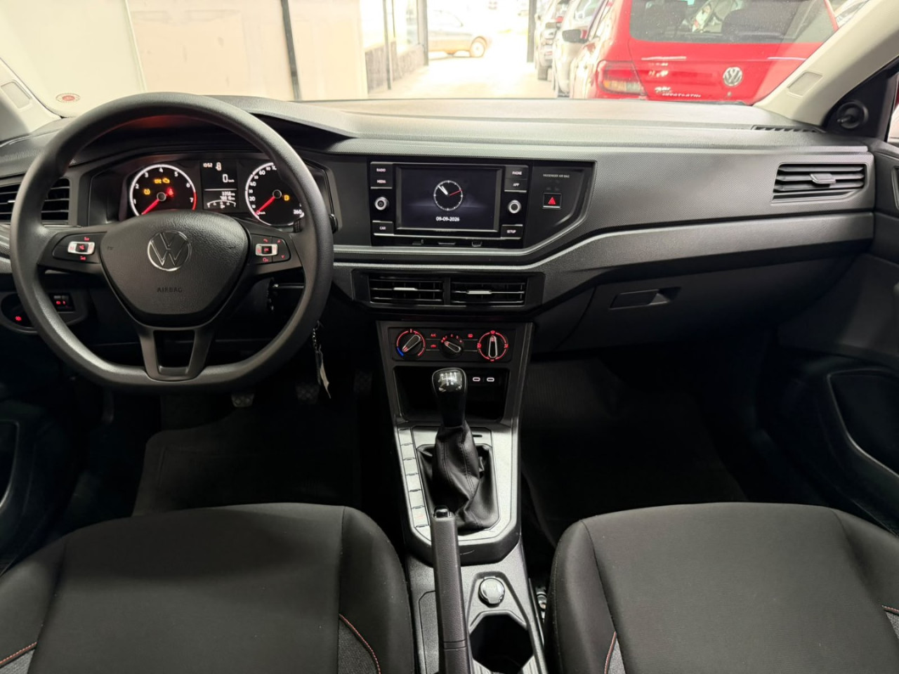 VOLKSWAGEN Polo Hatch 1.0 4P MPI FLEX