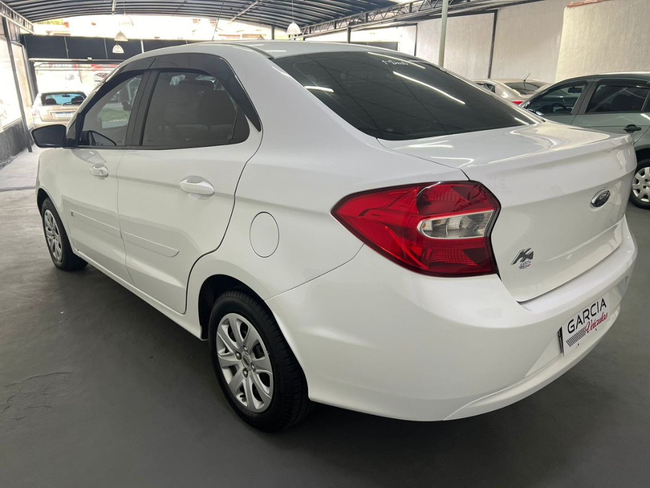 FORD Ka + Sedan 1.0 12V 4P TI-VCT SE FLEX