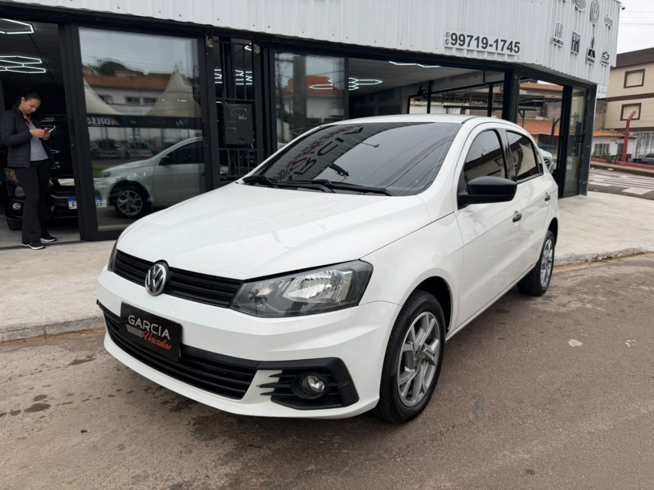 VOLKSWAGEN Gol 1.0
