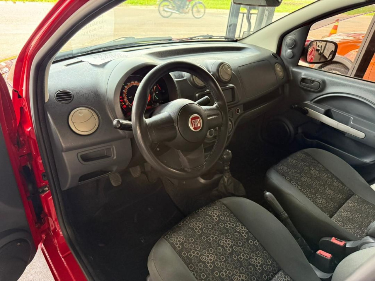 FIAT Uno 1.0 4P FLEX VIVACE