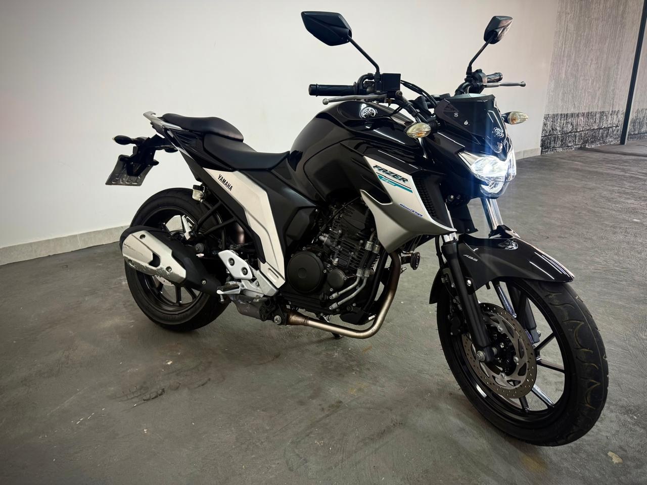 Fazer 250 LIMITED EDITION