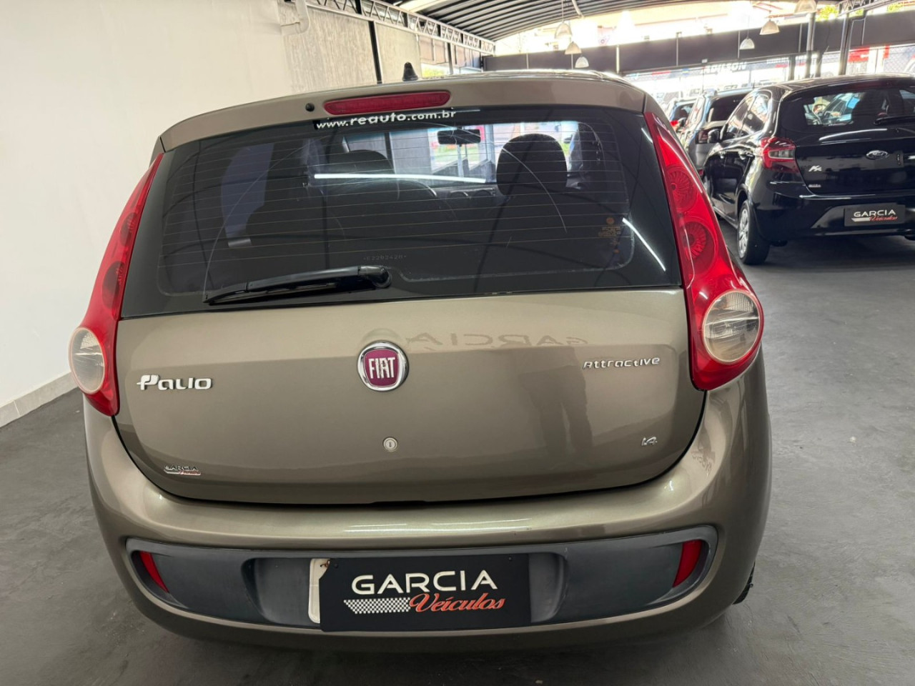 FIAT Palio 1.4 4P FLEX ATTRACTIVE