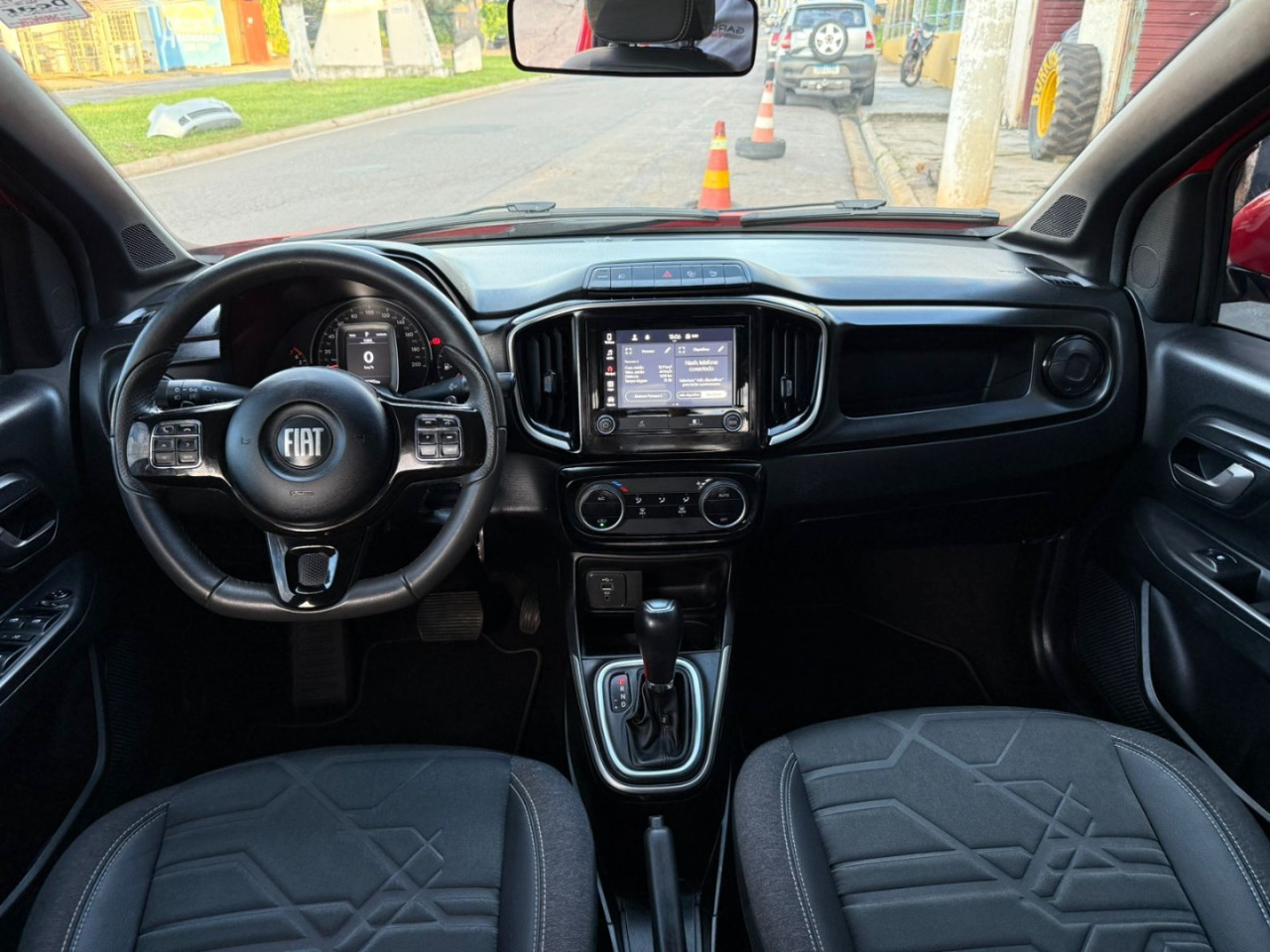 FIAT Strada 1.3 4P FIREFLY FLEX VOLCANO CABINE DUPLA AUTOMÁTICO