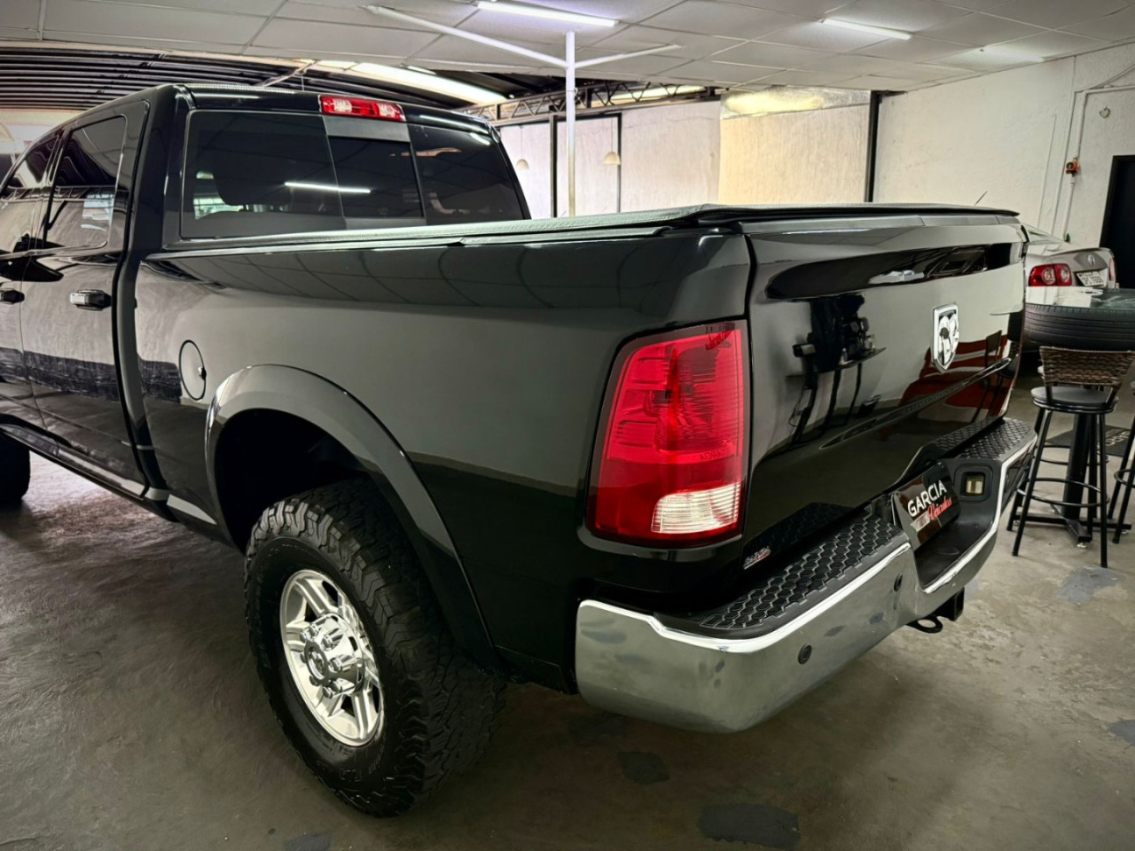 RAM 2500 6.7 I6 24V SLT CABINE DUPLA TURBO DIESEL LARAMIE 4X4 AUTOMÁTICO