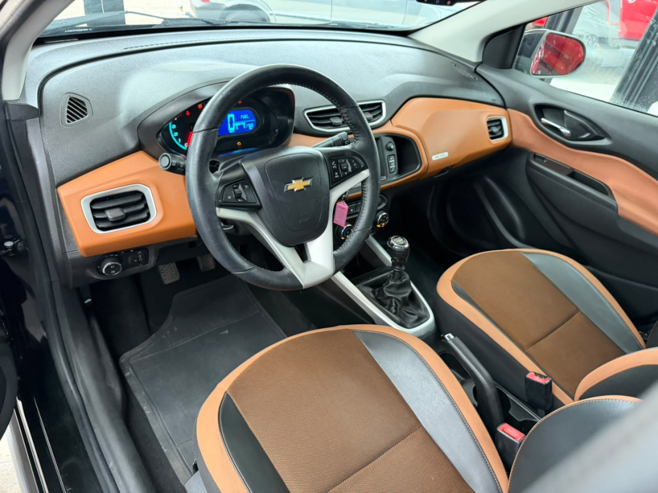 CHEVROLET Onix Hatch 1.4 4P FLEX ACTIVE