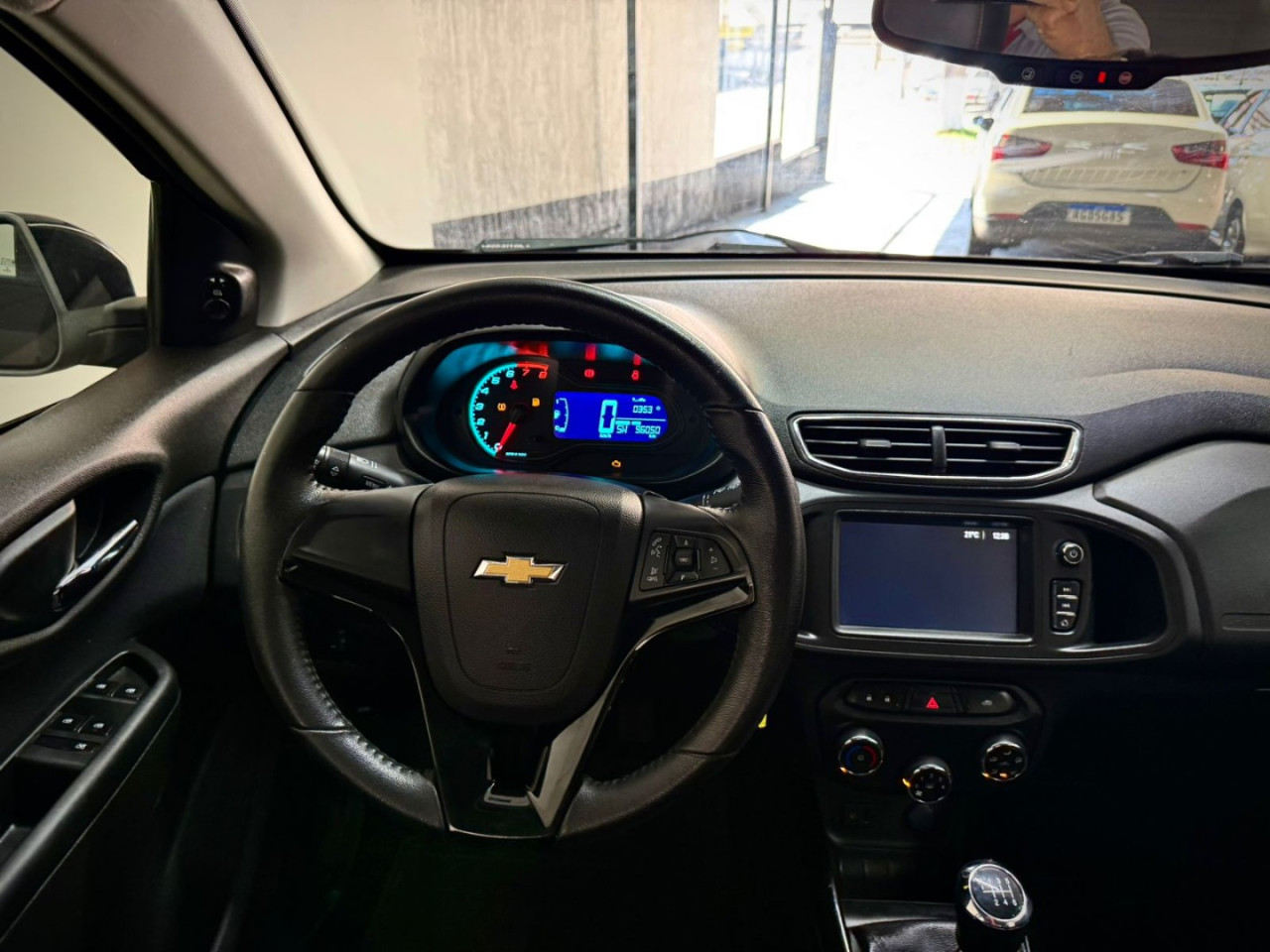 CHEVROLET Onix Hatch 1.4 4P FLEX LTZ