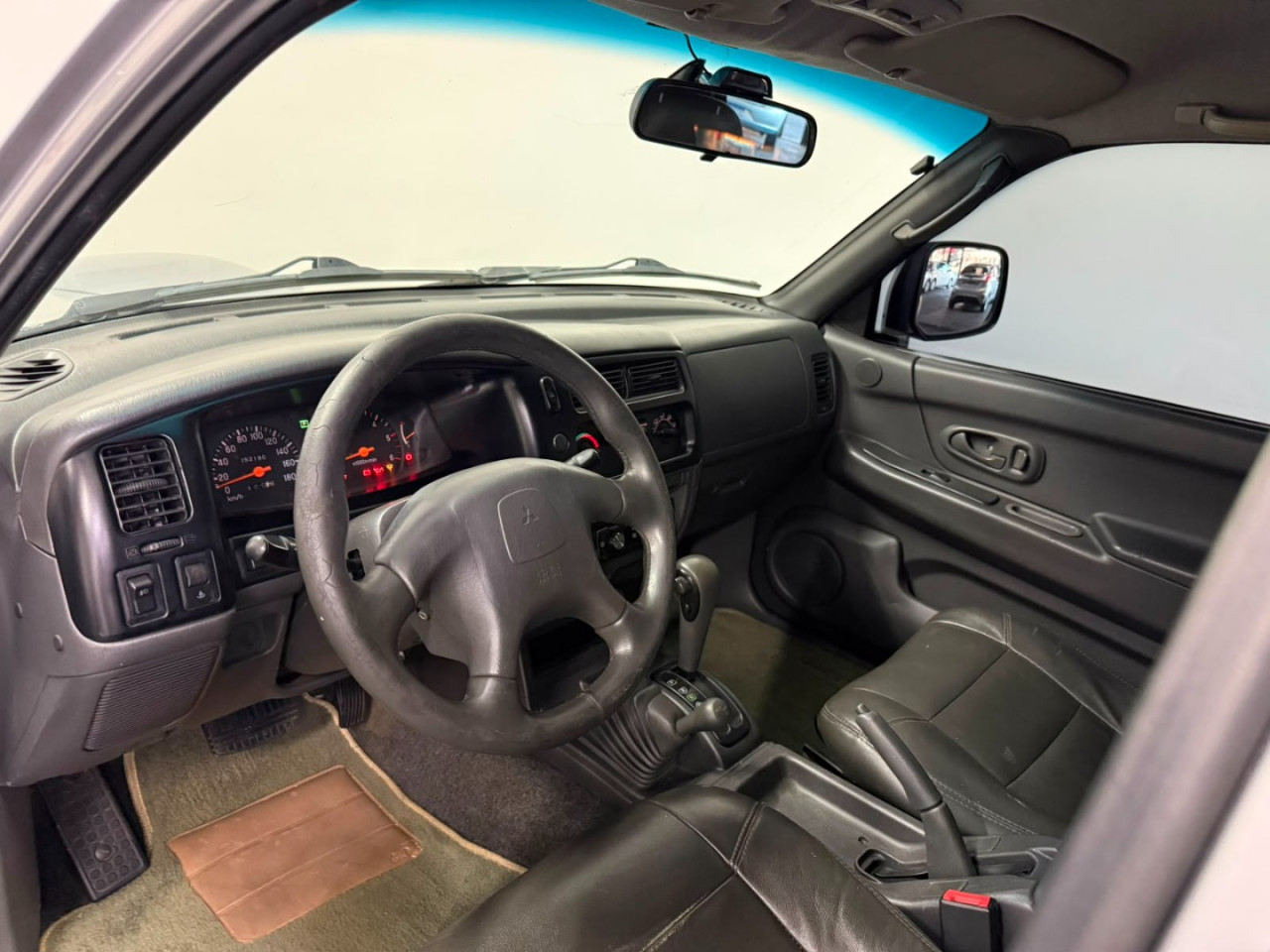MITSUBISHI L 200 Outdoor 2.5 HPE 4X4 CABINE DUPLA TURBO DIESEL INTERCOOLER AUTOMÁTICO