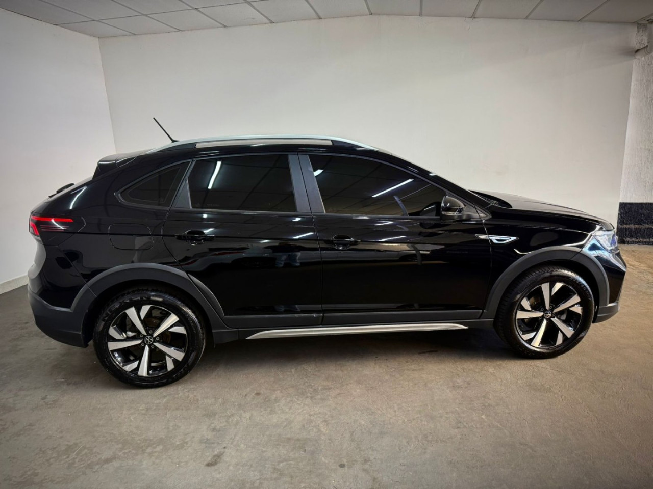 VOLKSWAGEN Nivus 1.0 4P FLEX 200 TSI COMFORTLINE AUTOMÁTICO
