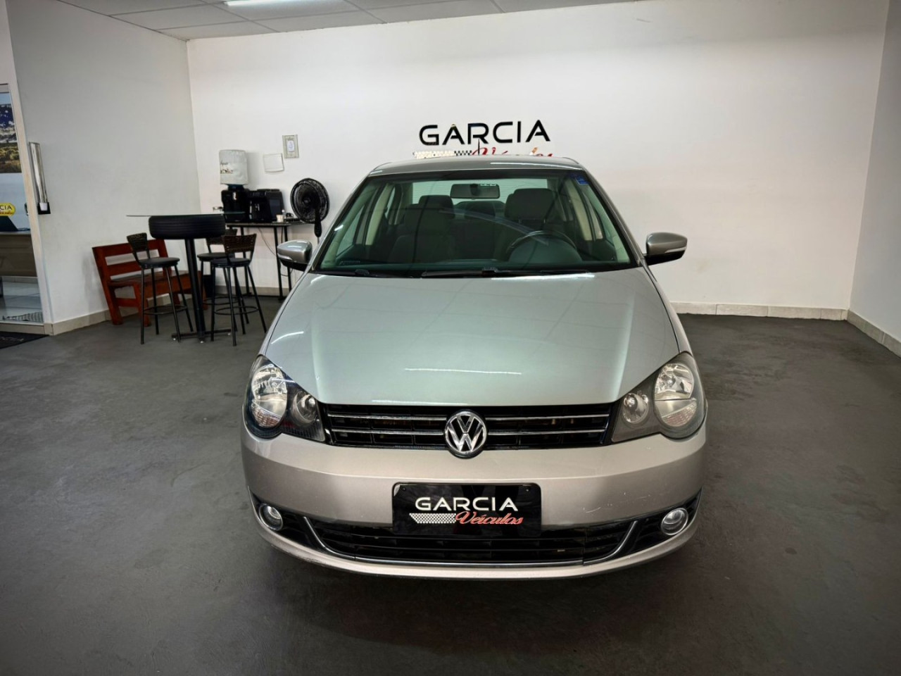 VOLKSWAGEN Polo Sedan 2.0 4P COMFORTLINE