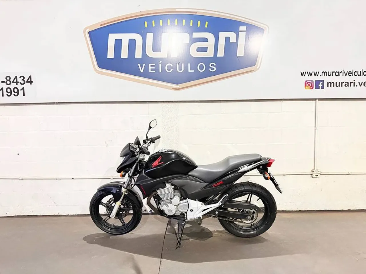 CB 300R 